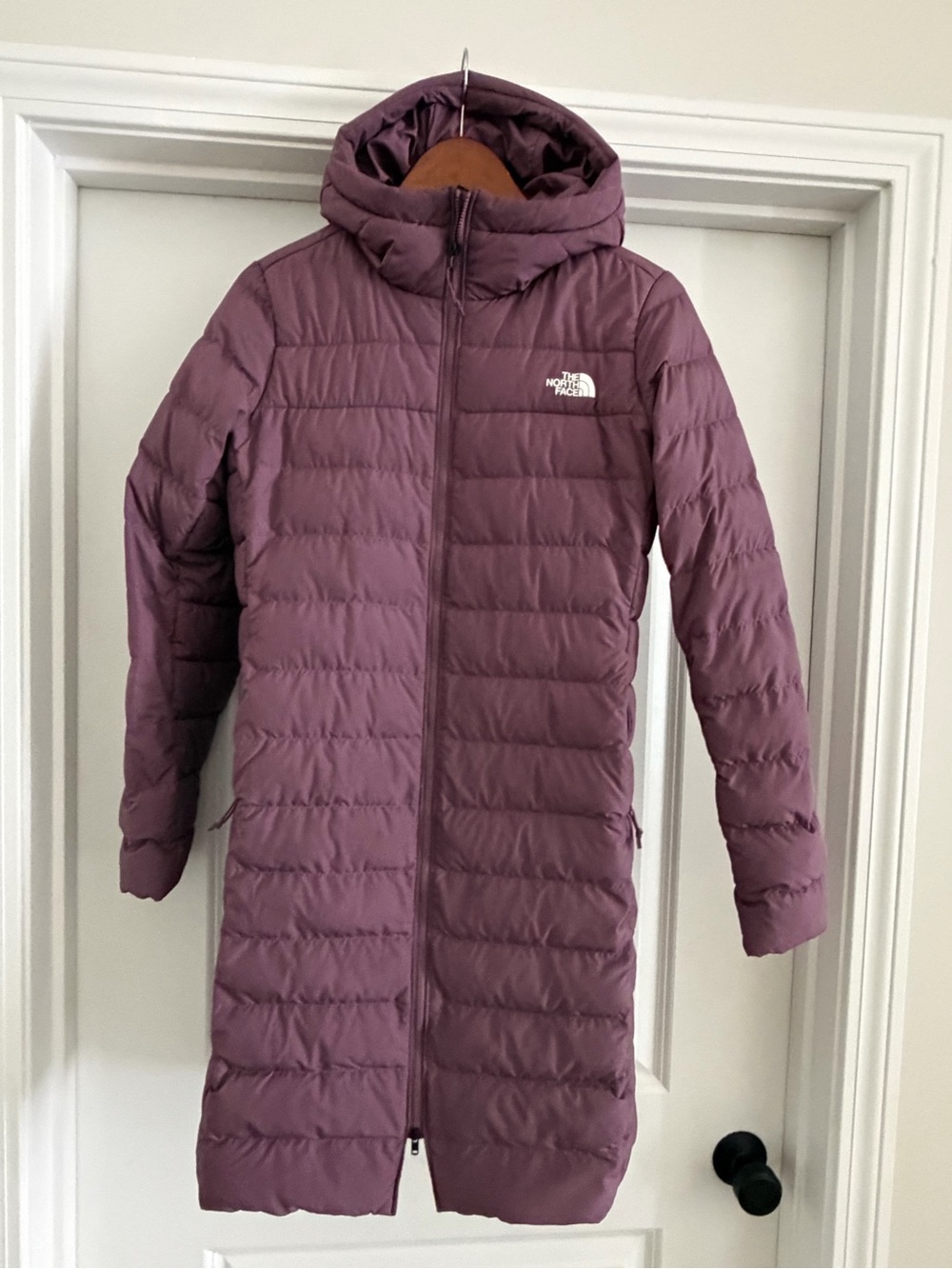 The North Face Women's Long Hooded Puffer Coat — Mauve Plum